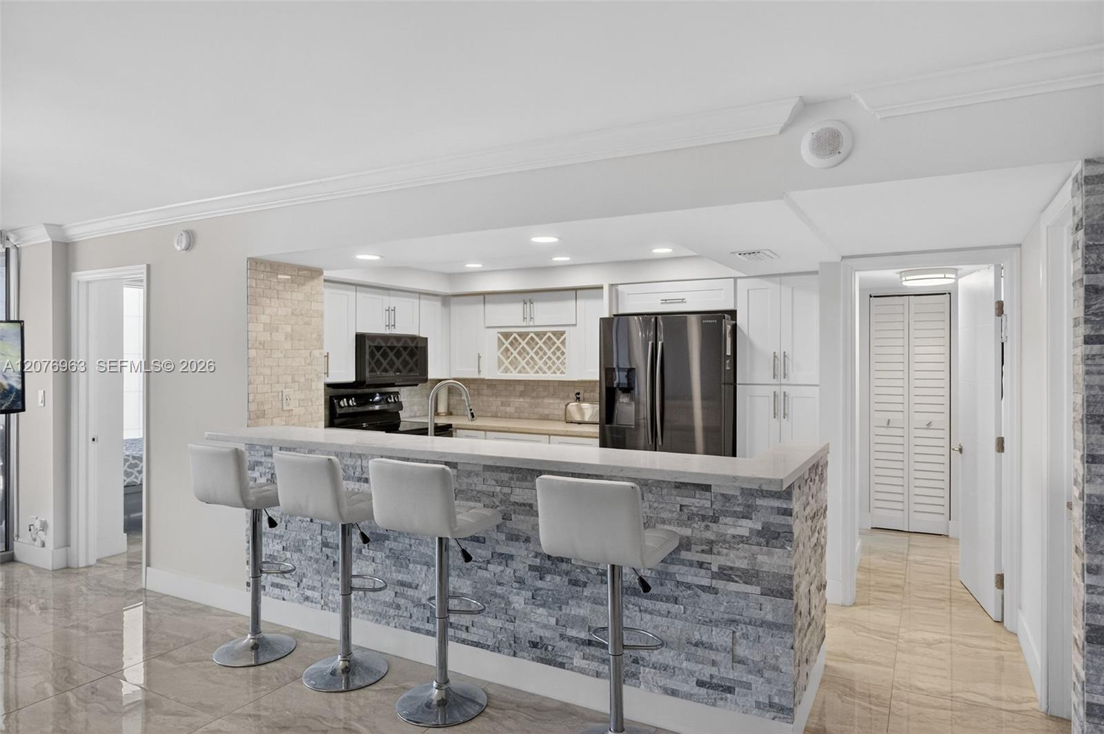 2655 Collins Ave # 00, Miami Beach FL 33140 photo 4