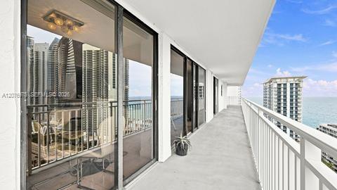 210 174 St # 2401, Sunny Isles Beach FL 33160 photo 2