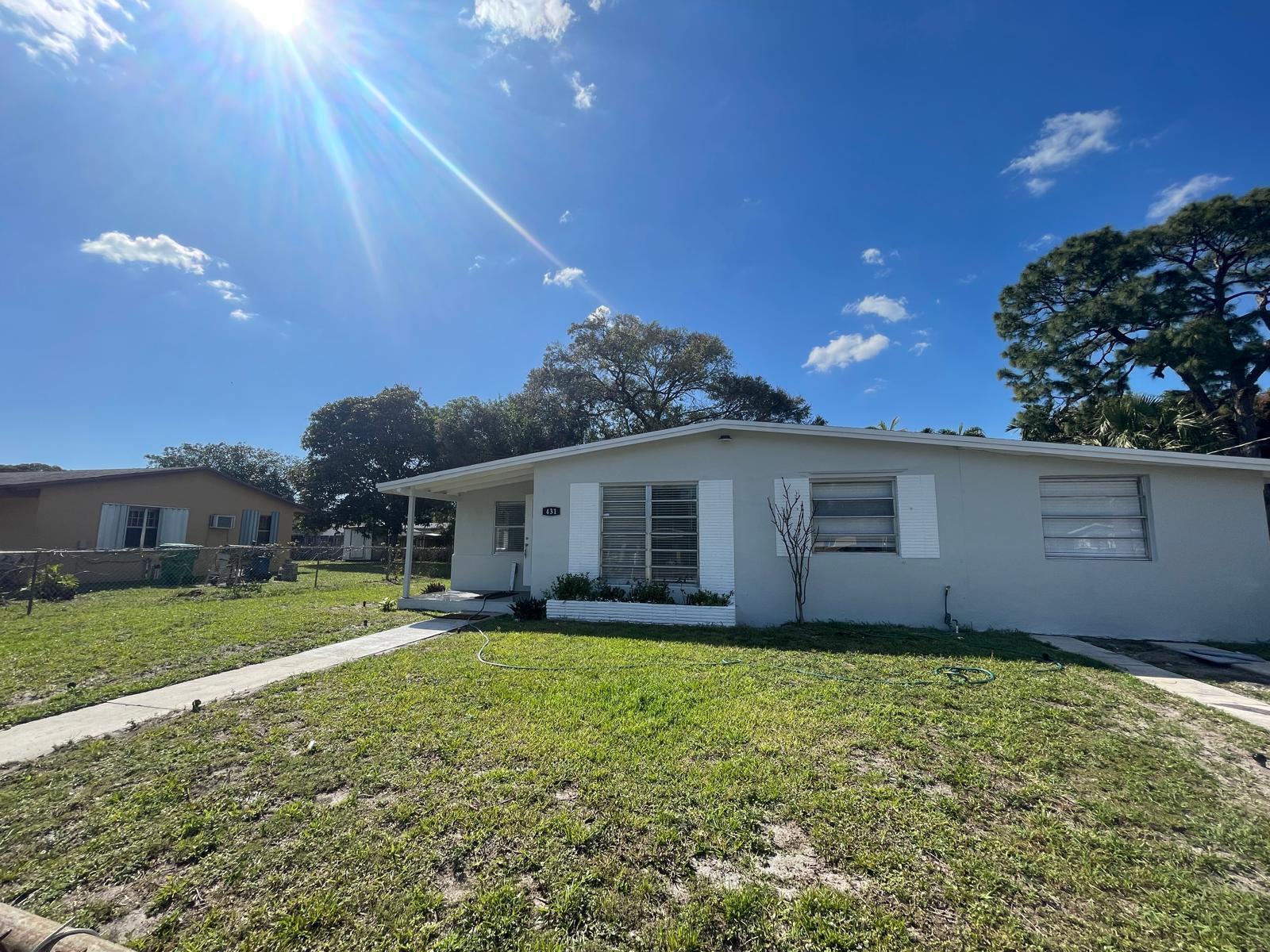 431 NW 33RD Terrace, Lauderhill FL 33311 photo 2