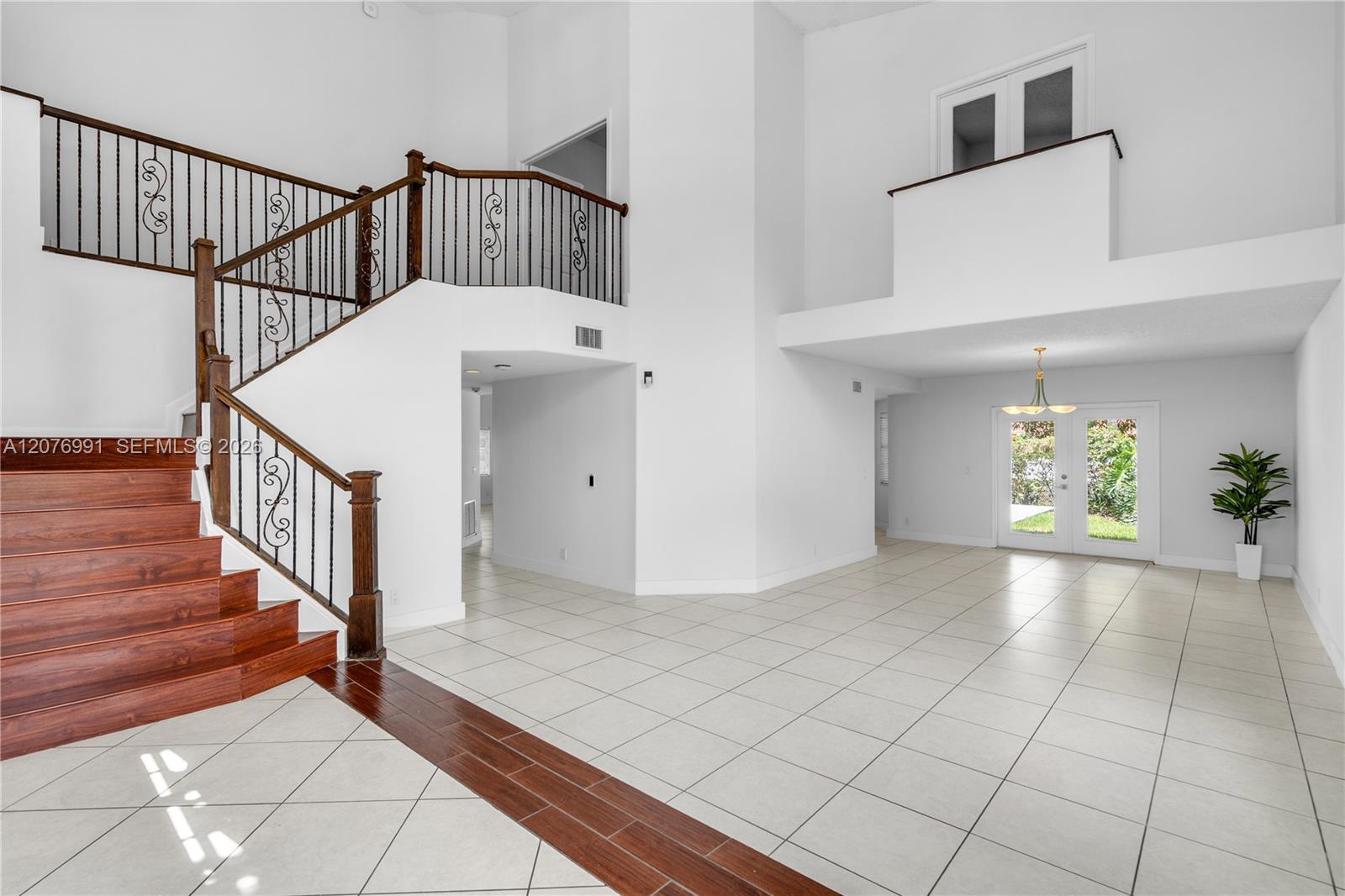 950 NW 197th Ter, Pembroke Pines FL 33029 photo 5