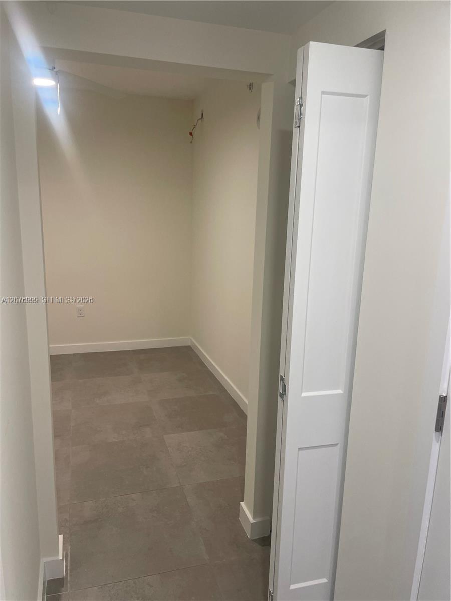 16395 Biscayne Blvd # 1611, North Miami Beach FL 33160 photo 2