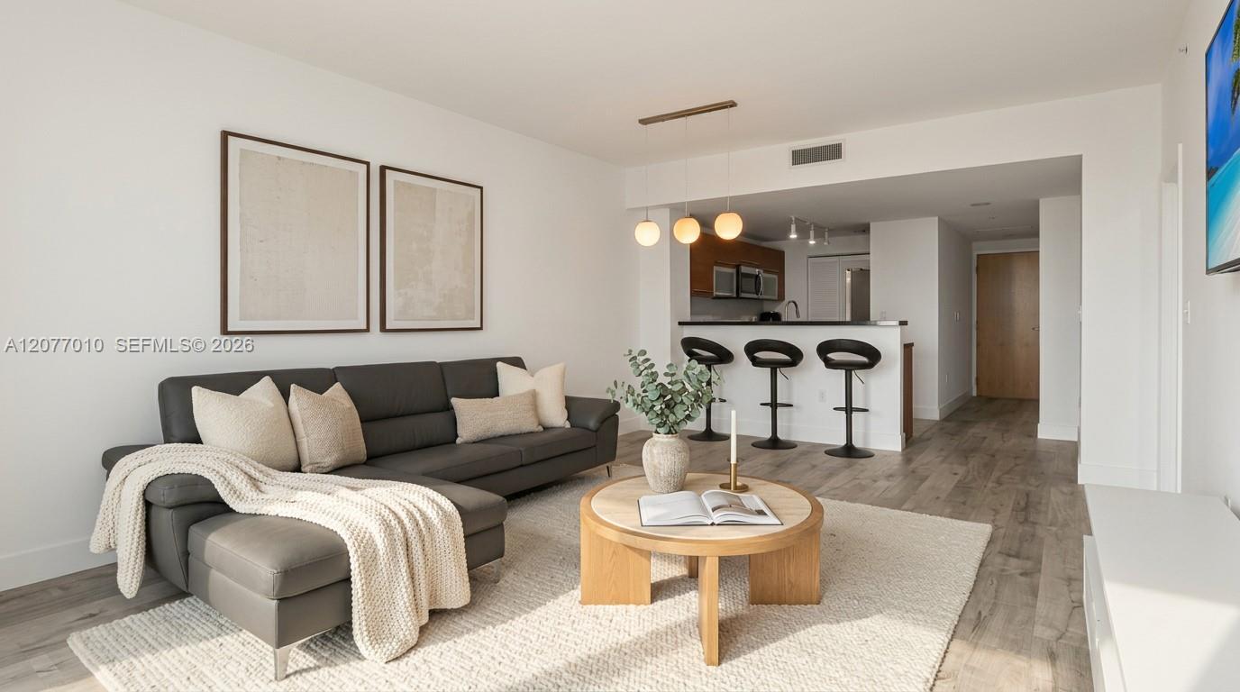 253 NE 2nd St # 2104, Miami FL 33132