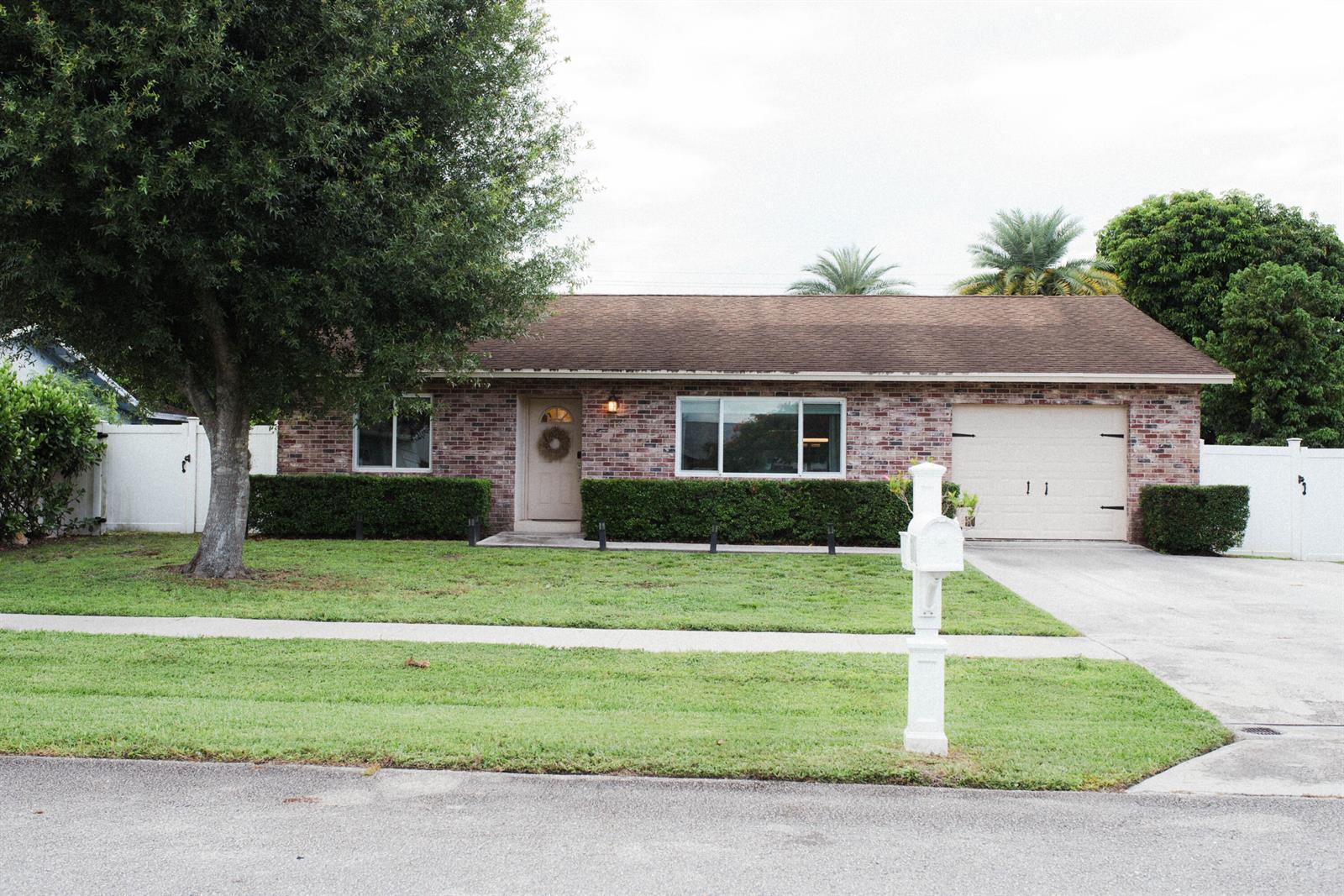 113 Cortes Avenue, Royal Palm Beach FL 33411