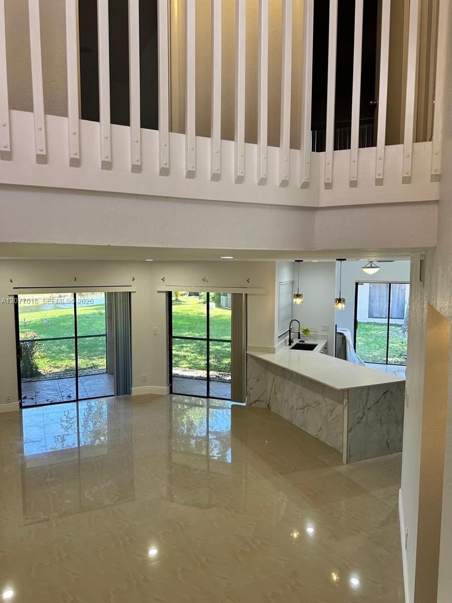 9177 W Sunrise Blvd, Plantation FL 33322 photo 3