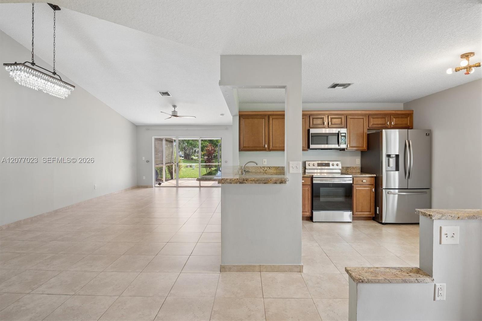5200 W Lakes Dr, Deerfield Beach FL 33442 photo 5