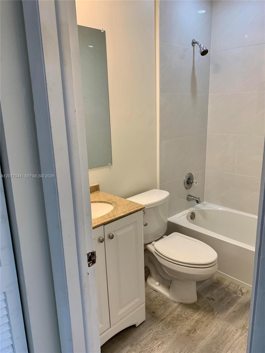 2051 NW 81st Ave # 528, Pembroke Pines FL 33024 photo 5