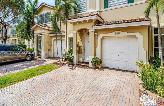 5614 NW 112th Pl, Doral FL 33178 photo 3