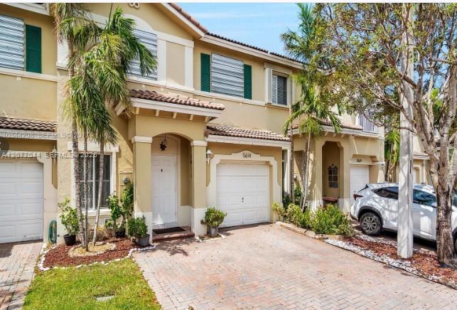 5614 NW 112th Pl, Doral FL 33178