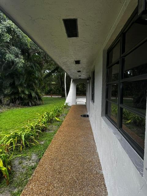 1871 W FOREST Avenue, Palm Springs FL 33406 photo 3
