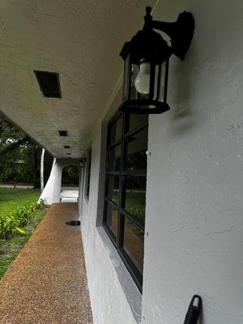 1871 W FOREST Avenue, Palm Springs FL 33406 photo 4