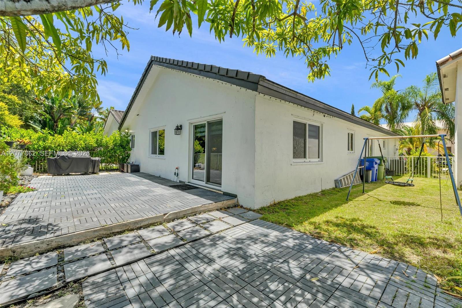 631 SW 176th Ave, Pembroke Pines FL 33029 photo 4