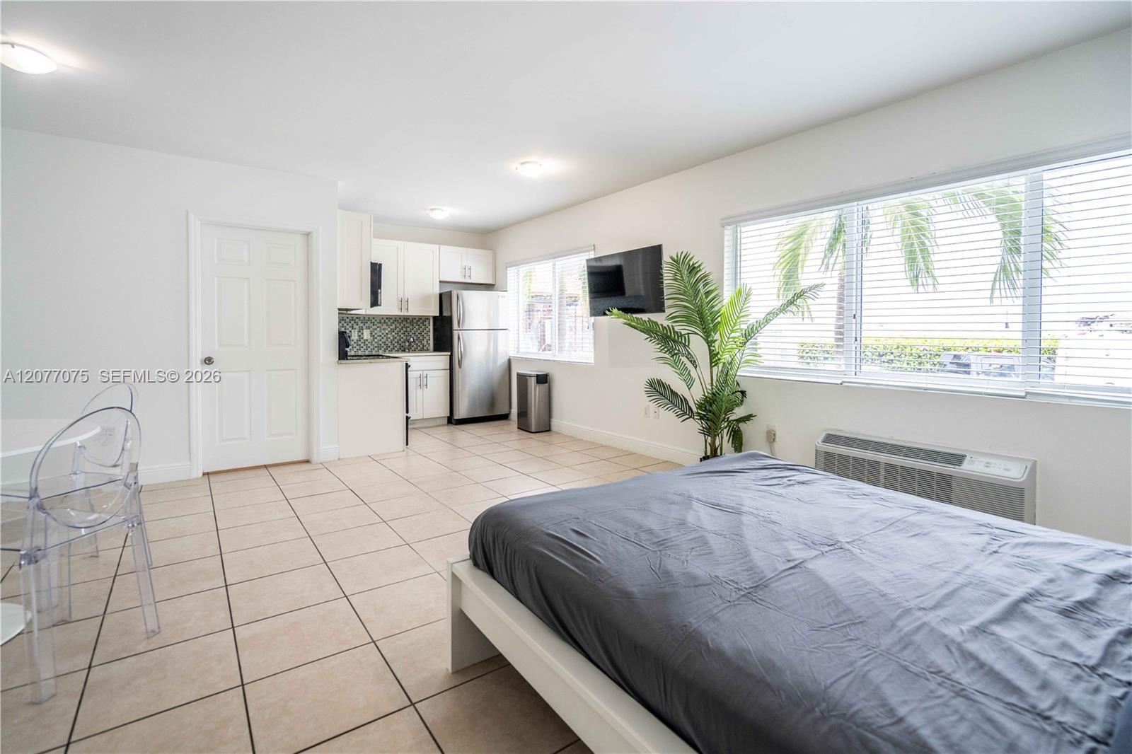 6971 Carlyle Ave # 102, Miami Beach FL 33141 photo 3