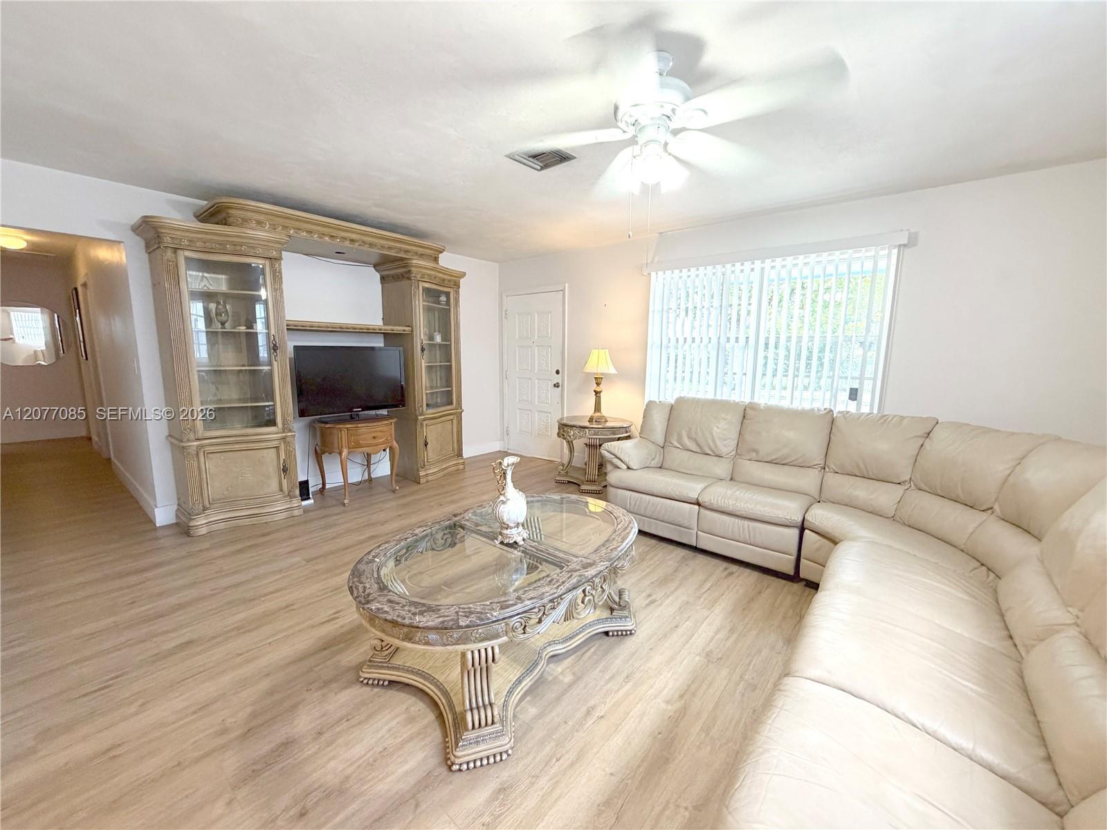 7111 Charleston St, Hollywood FL 33024 photo 2