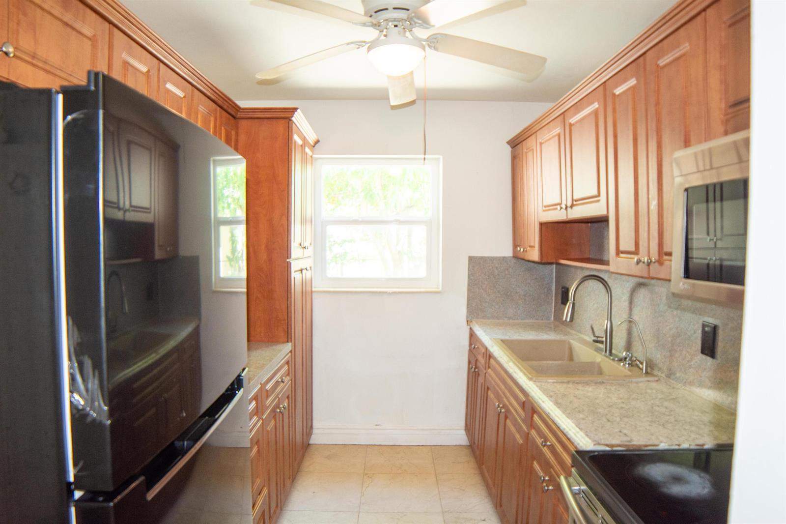 4731 NE 2ND, Deerfield Beach FL 33064 photo 3
