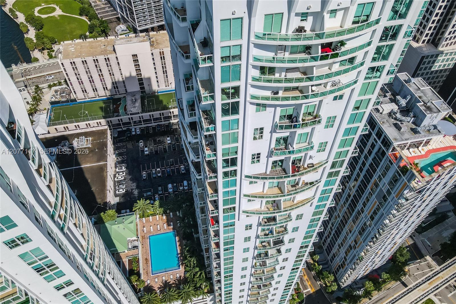 41 SE 5th St # 807, Miami FL 33131 photo 2