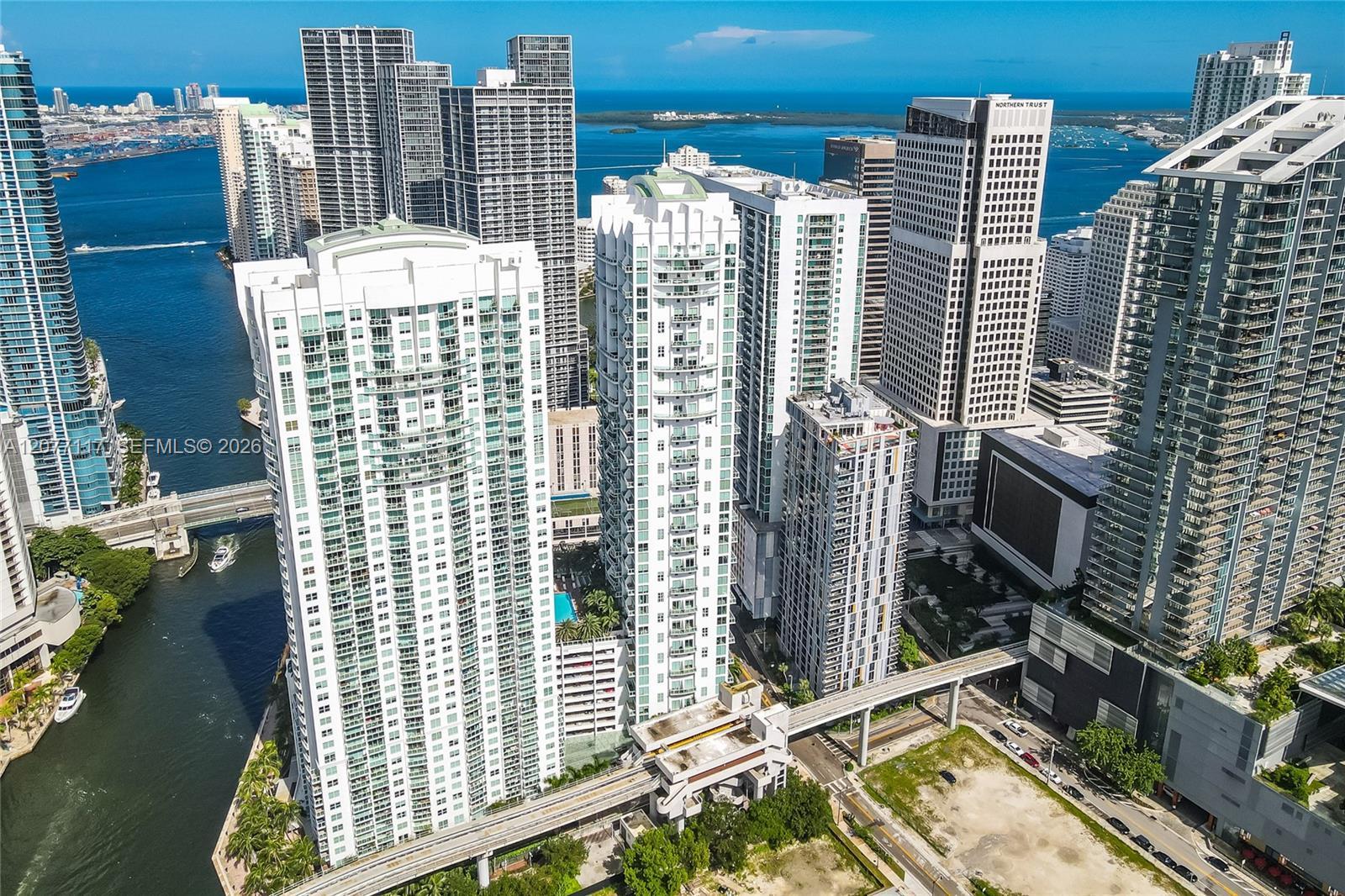 41 SE 5th St # 807, Miami FL 33131 photo 5