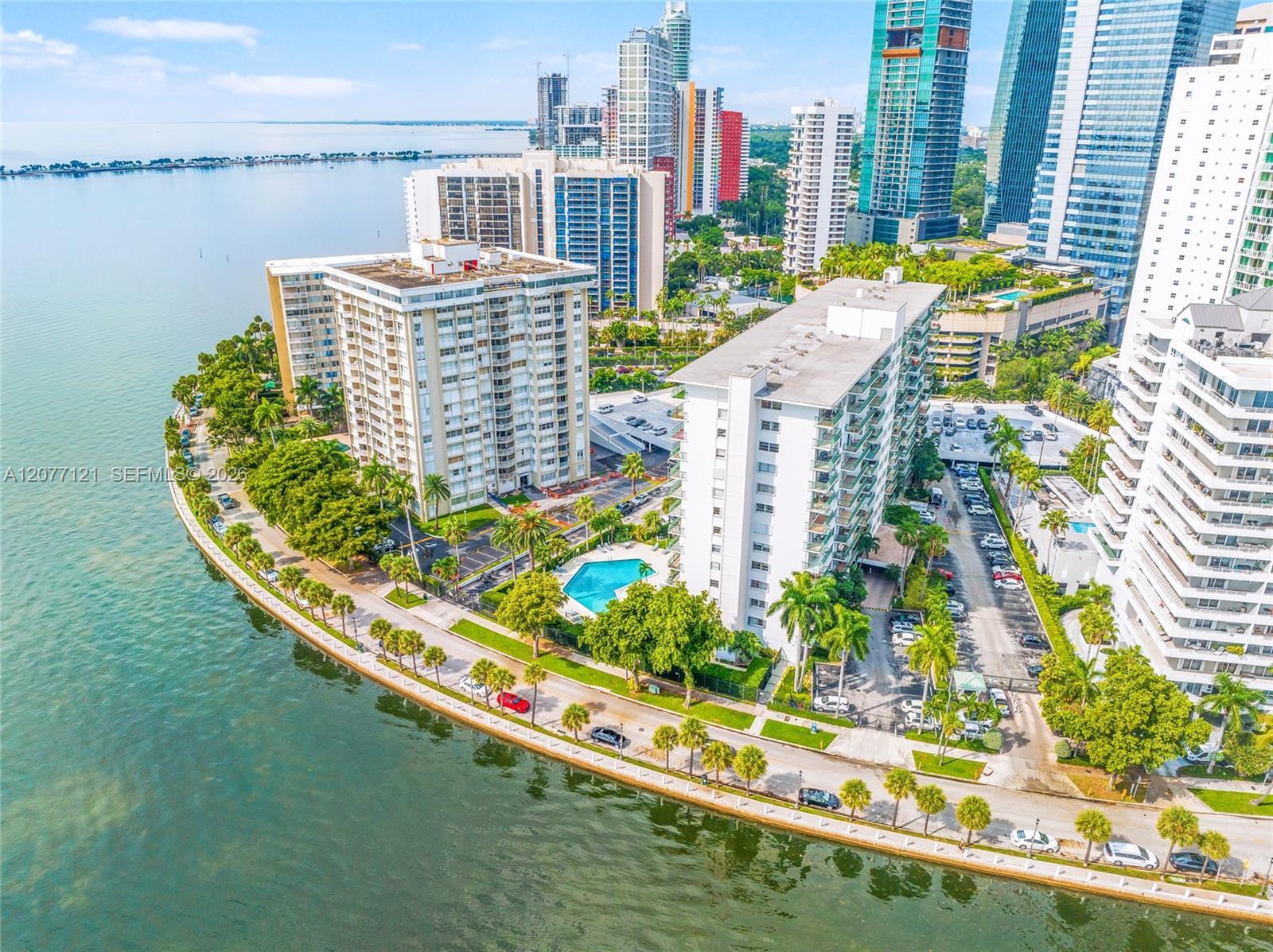1408 Brickell Bay Dr # 703, Miami FL 33131 photo 2