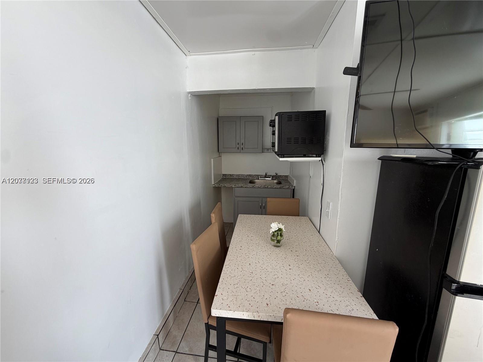 Hollywood, FL 33024 photo 3