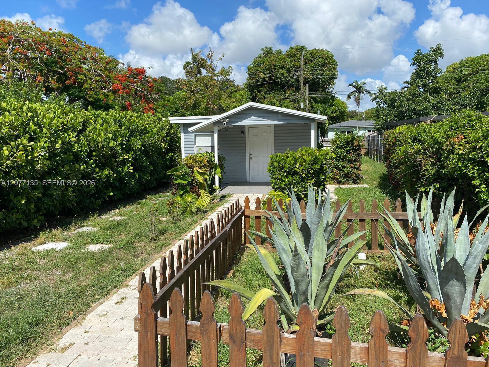 14920 NE 10th Ave, Miami FL 33161 photo 2