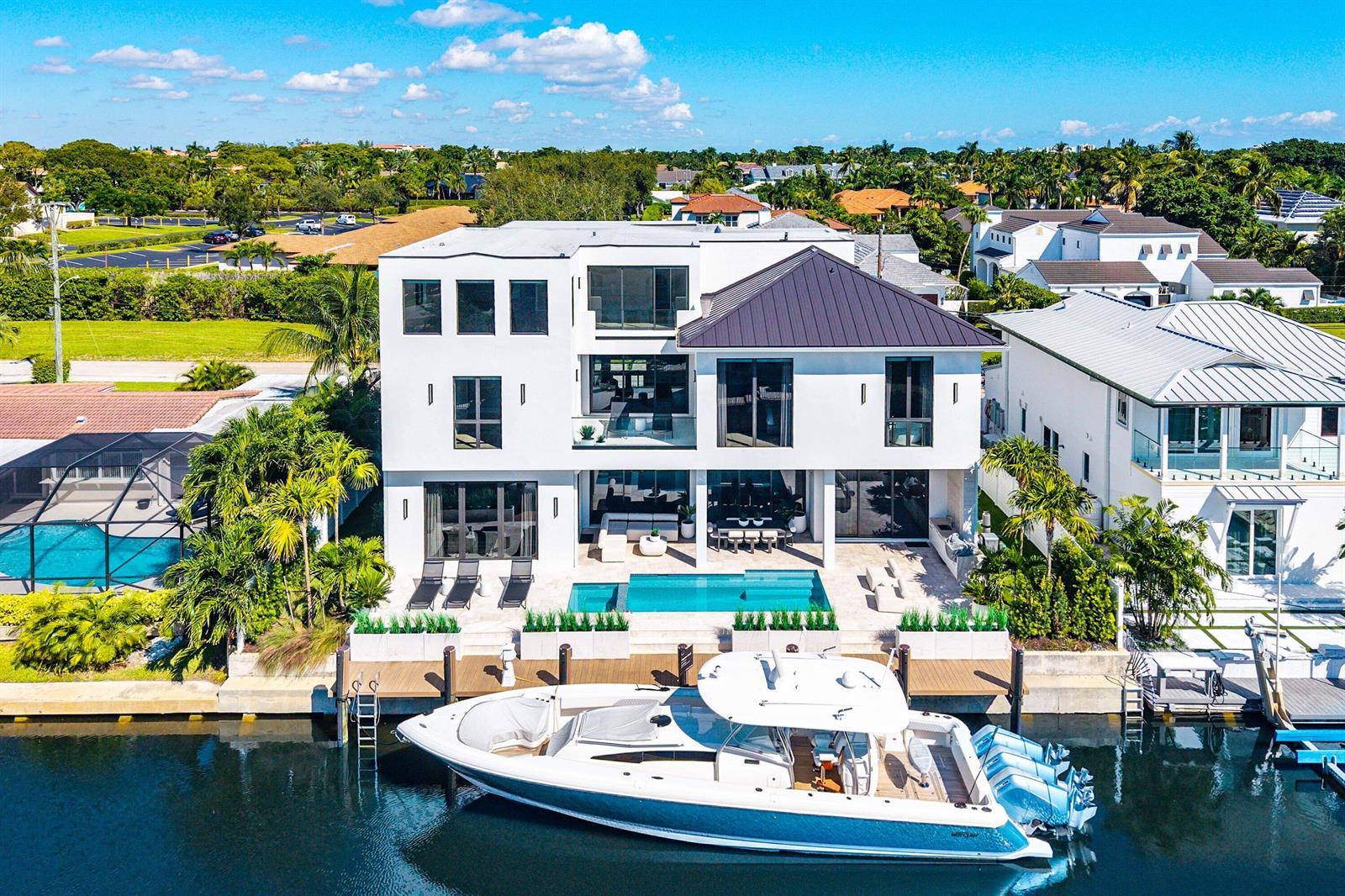 748 NE 72nd Street, Boca Raton FL 33487 photo 2