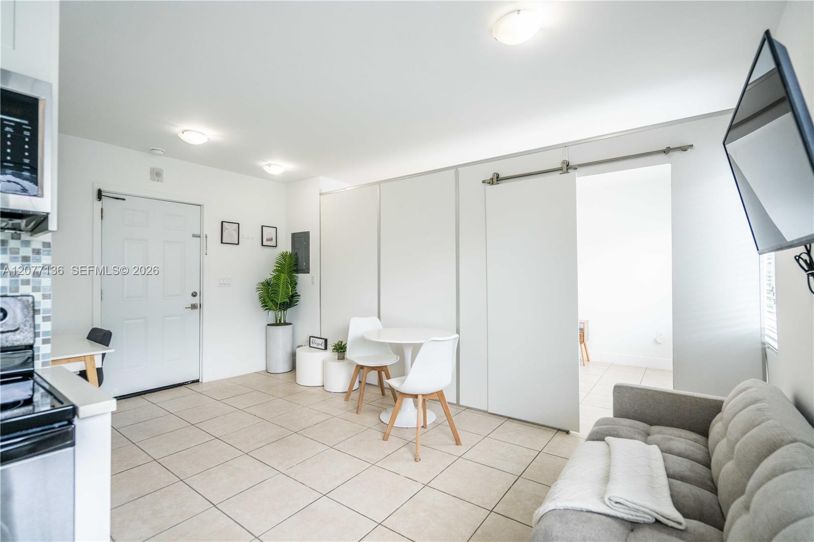 6971 Carlyle Ave # 207, Miami Beach FL 33141 photo 5