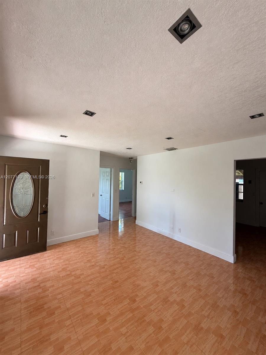401 SW 4th terrace # 403, Hallandale Beach FL 33009 photo 3