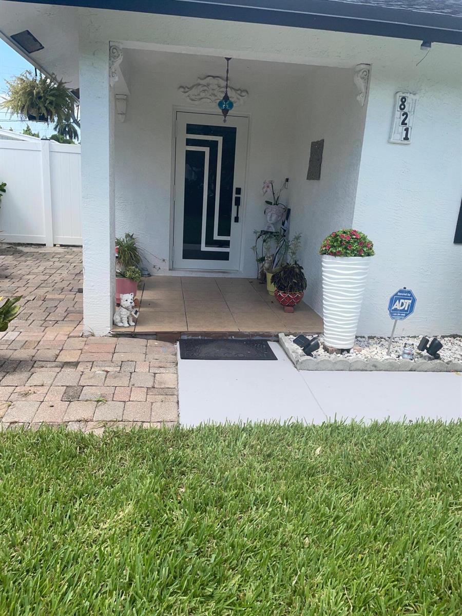 821 Hampton Road, West Palm Beach FL 33405 photo 4