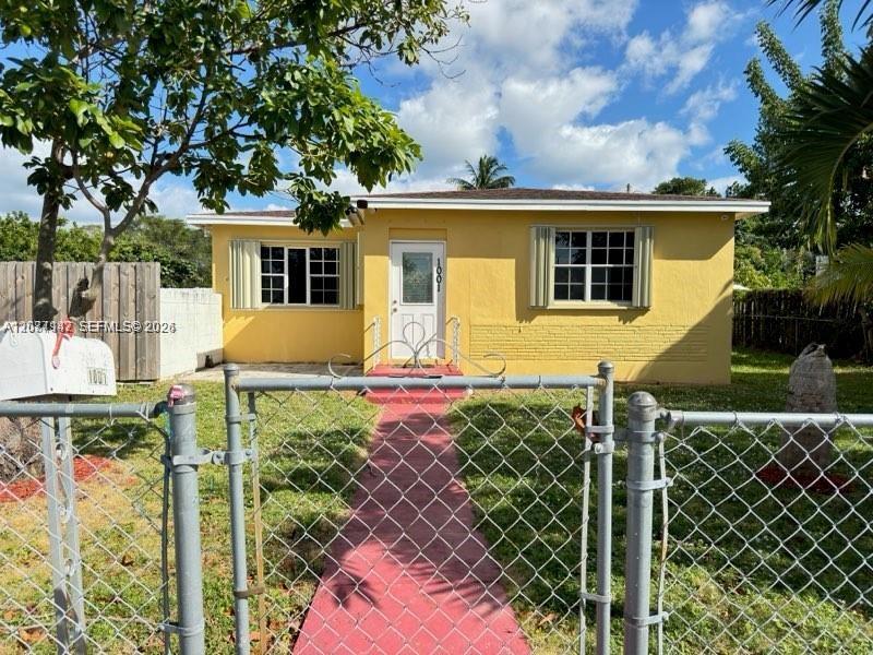 1001 S 27th Ave, Hollywood FL 33020 photo 4