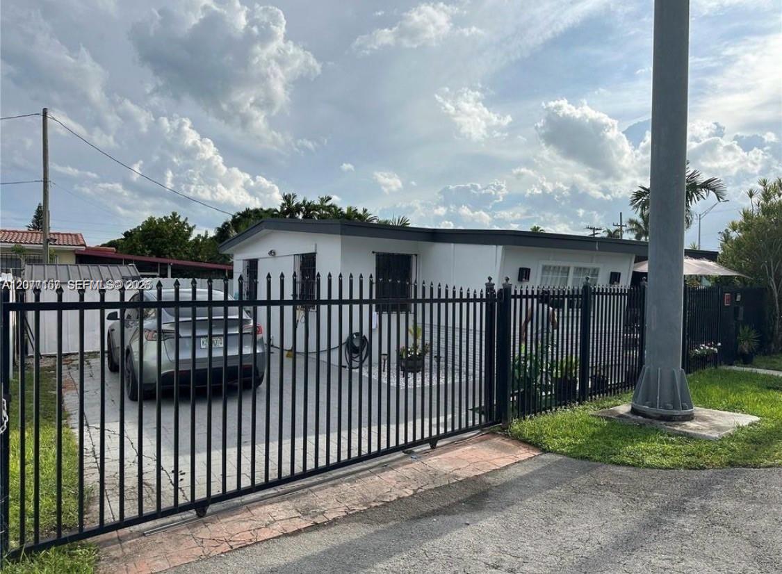 6060 NW 7th St, Miami FL 33126 photo 4