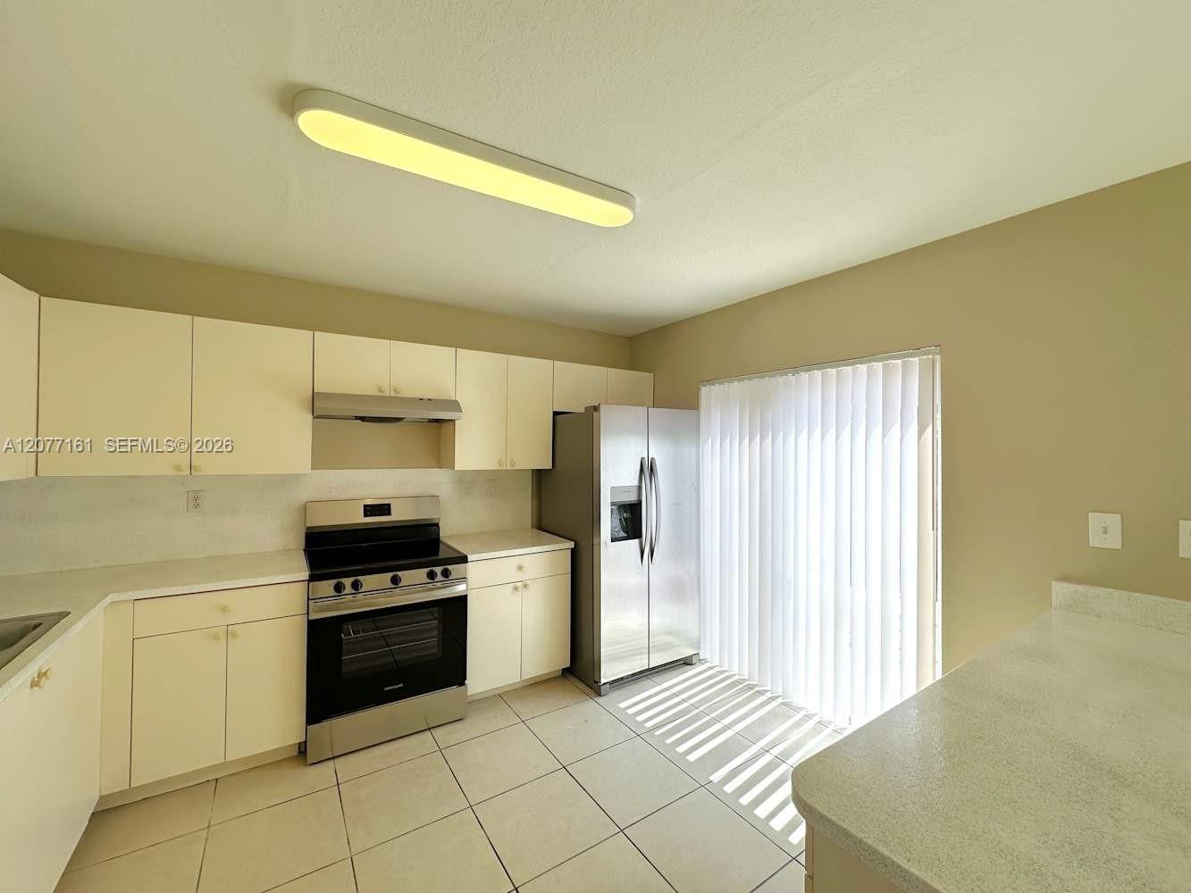 Miami, FL 33193 photo 5