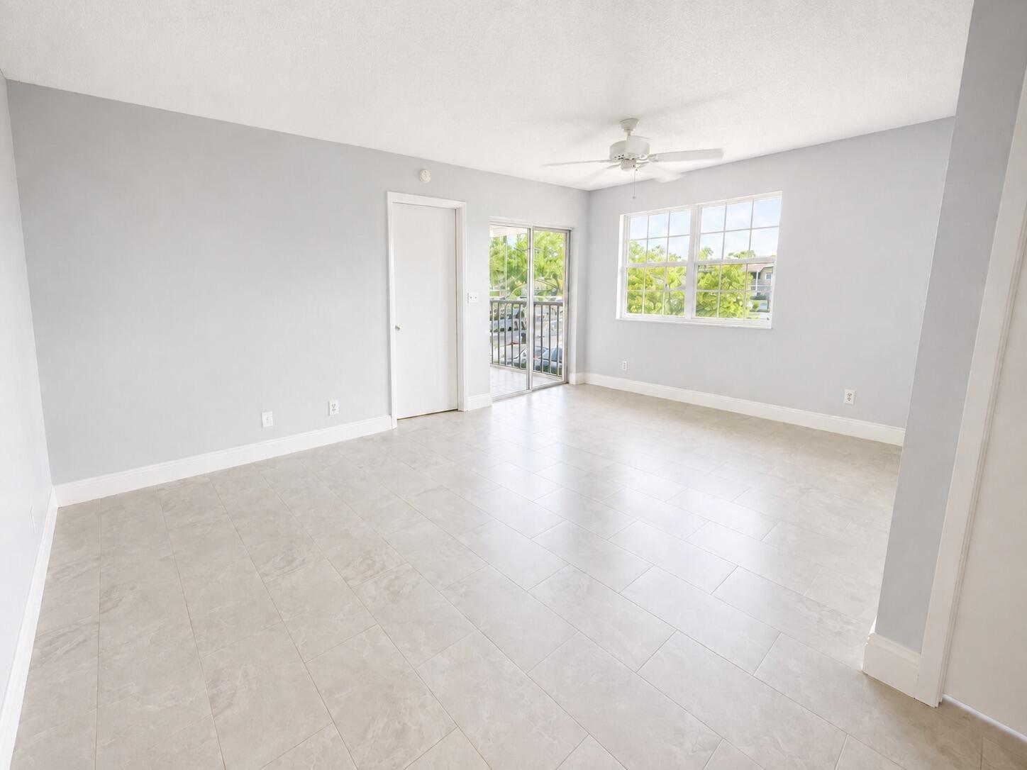 1560 SE ROYAL GREEN Circle # 201, Port St. Lucie FL 34952 photo 5