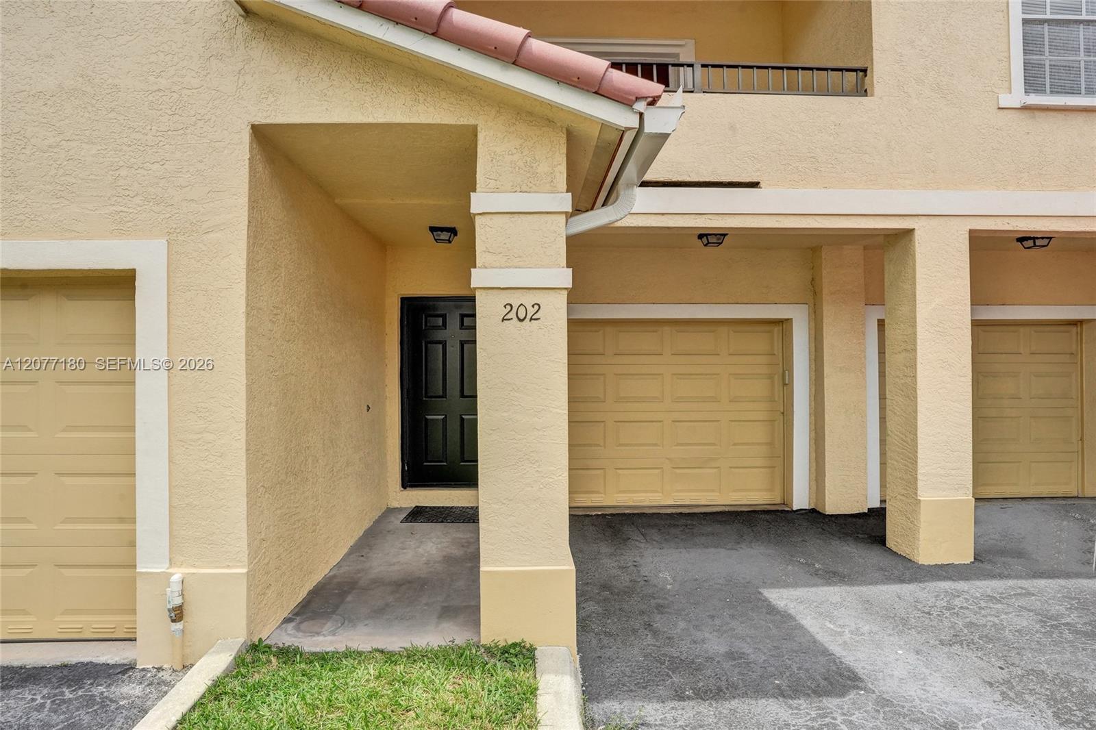 202 Belmont Ln # 202, North Lauderdale FL 33068 photo 4