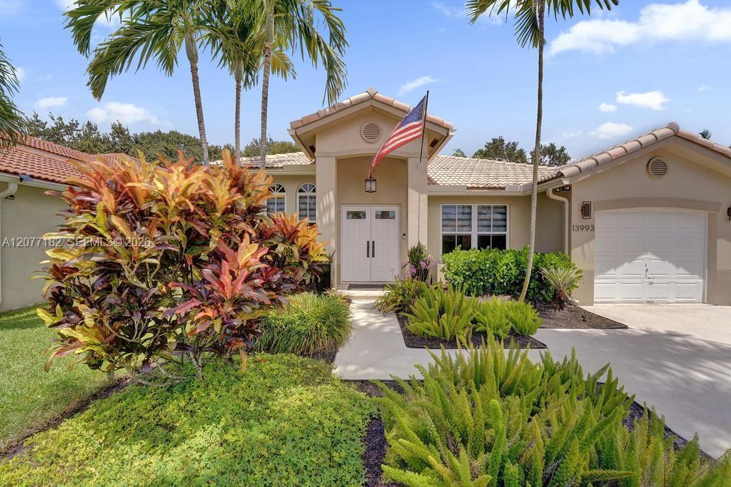 13993 N Cypress Cove Cir, Davie FL 33325