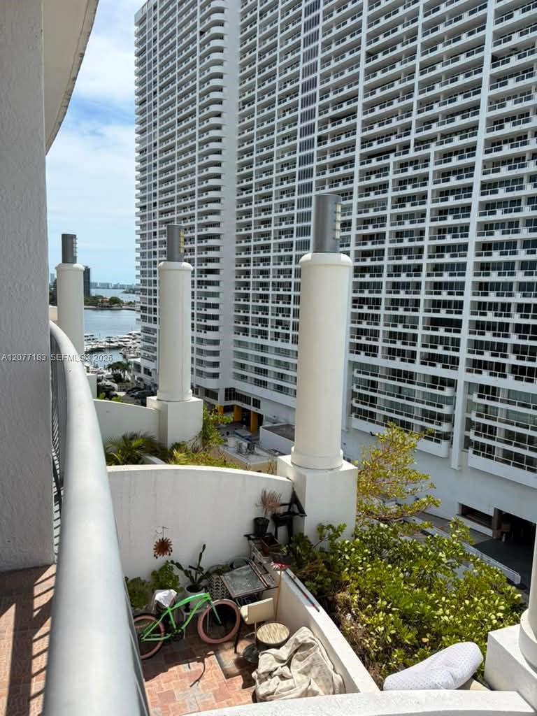 1750 N Bayshore Dr # 1216, Miami FL 33132 photo 5