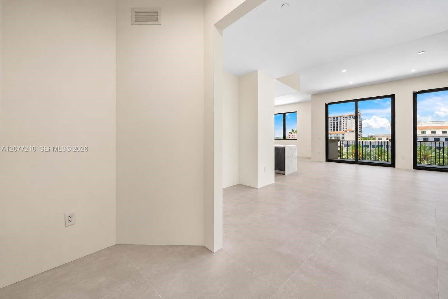 275 Giralda Ave # 6A, Coral Gables FL 33134 photo 4