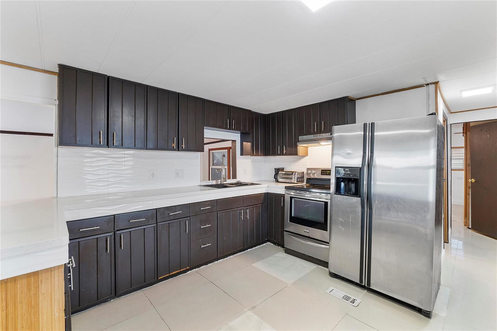 2710 E MARINA Drive, Dania Beach FL 33312 photo 2
