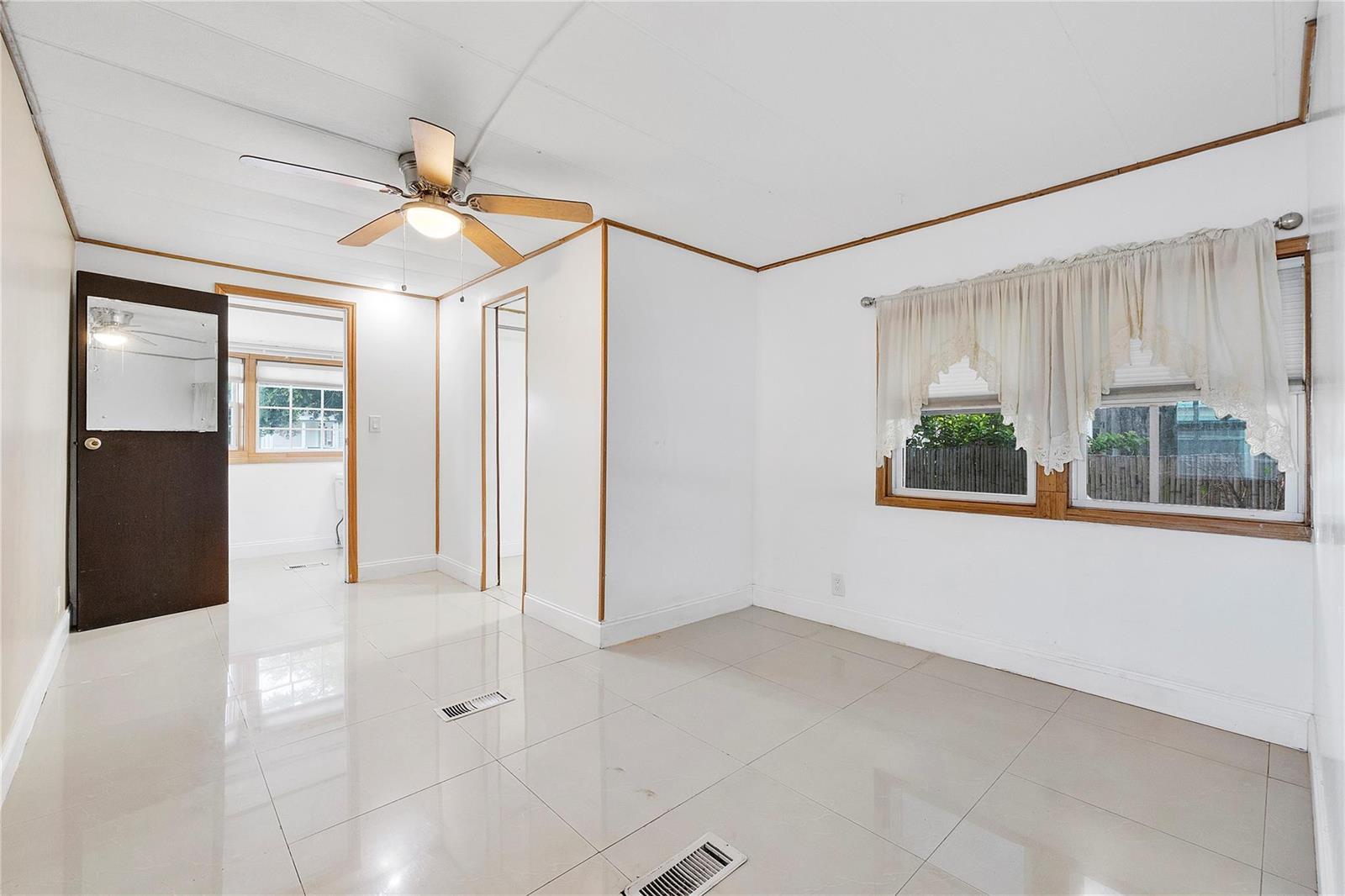 2710 E MARINA Drive, Dania Beach FL 33312 photo 5