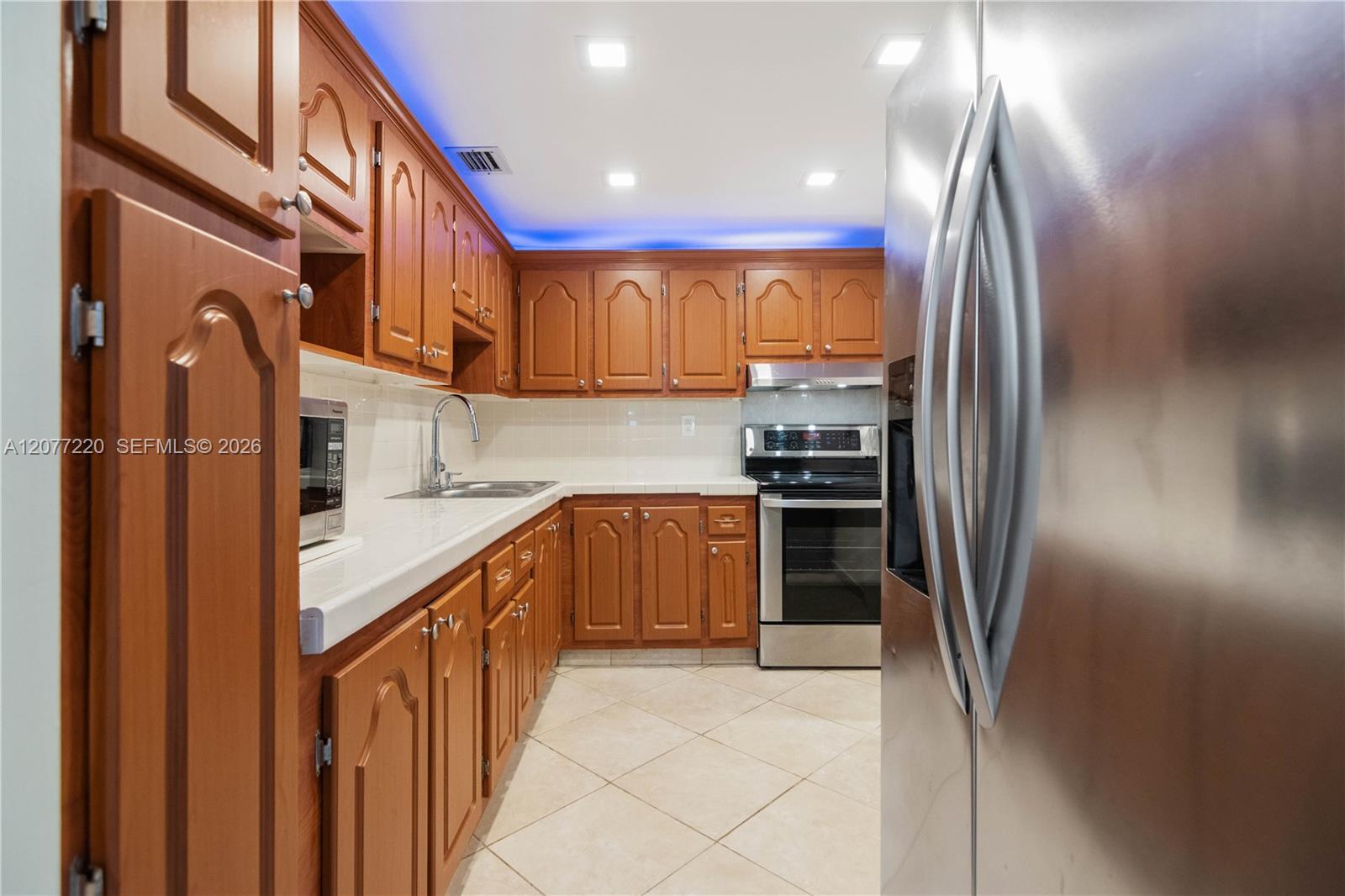 16740 NE 9th Ave # 604, North Miami Beach FL 33162 photo 5