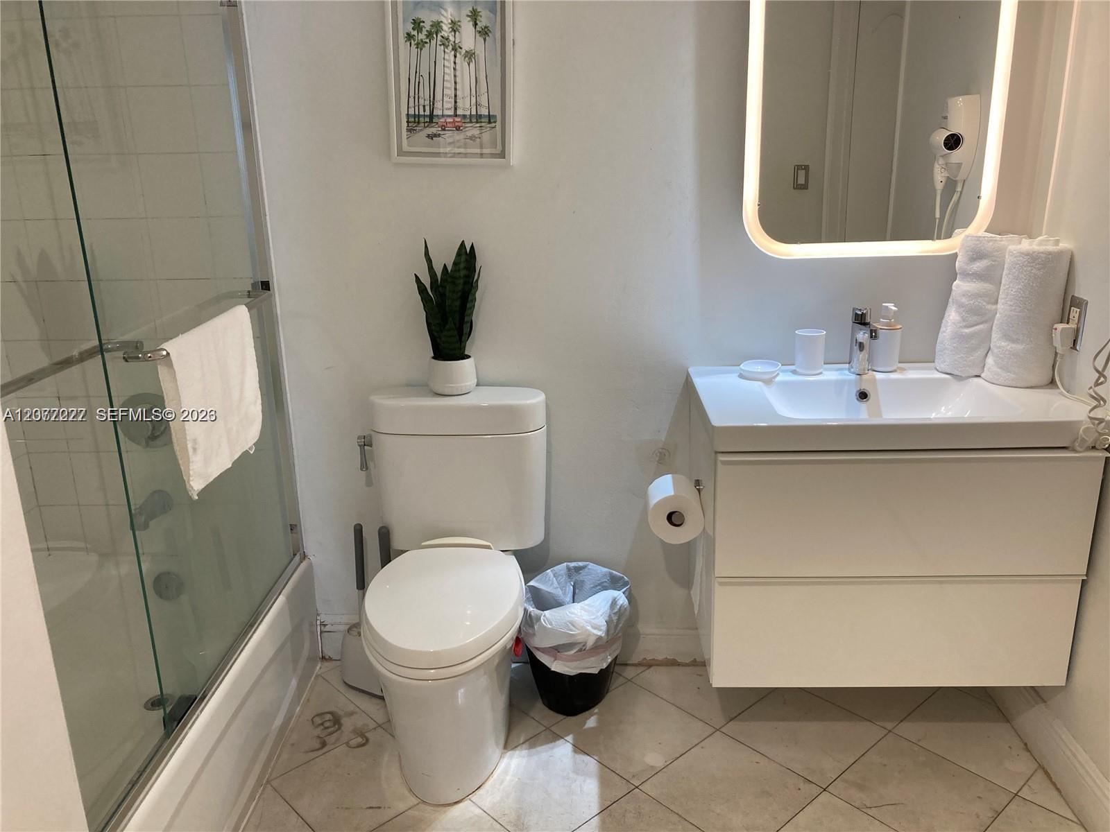 1200 Brickell Bay Dr # 3705, Miami FL 33131 photo 3