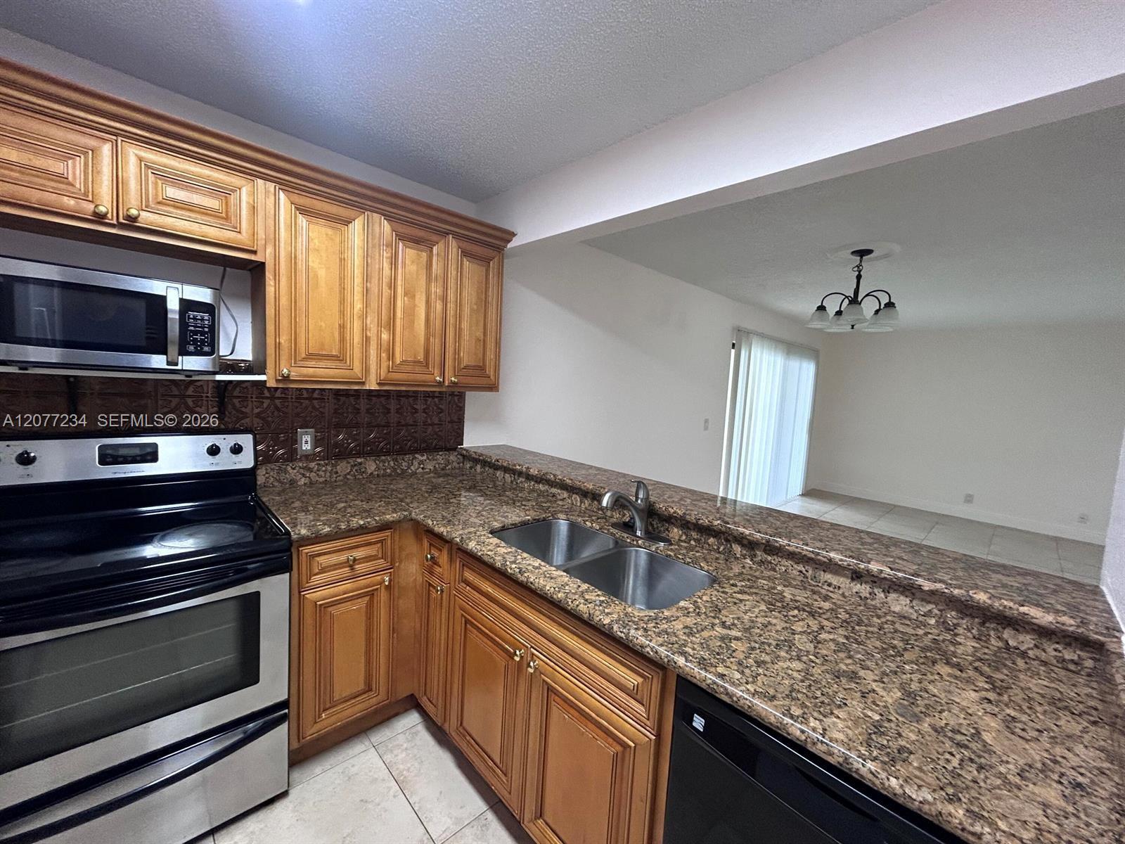 1525 Lake Crystal Dr # D, West Palm Beach FL 33411 photo 5