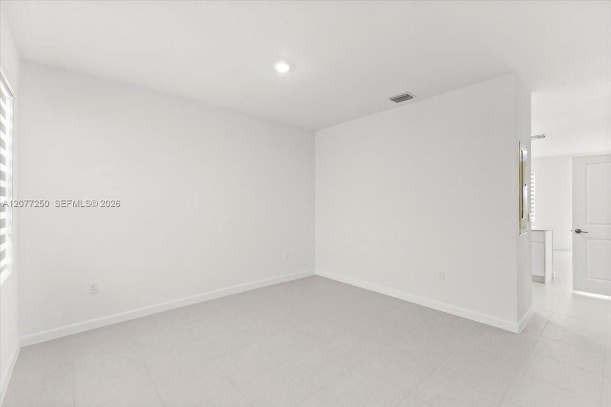 35670 SW 178 Ct, Miami FL 33034 photo 3