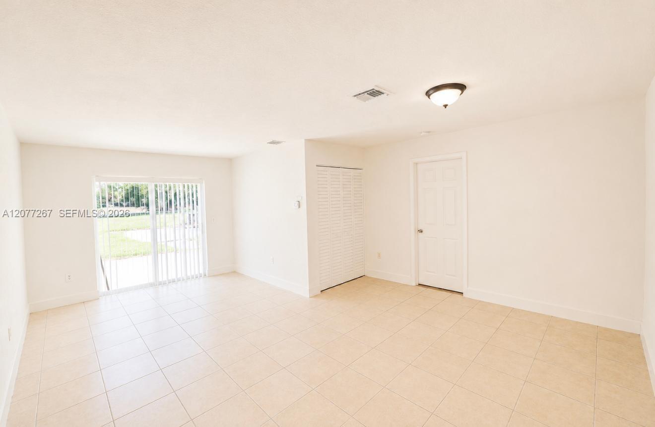 20674 NW 38th Ave, Miami Gardens FL 33055 photo 5