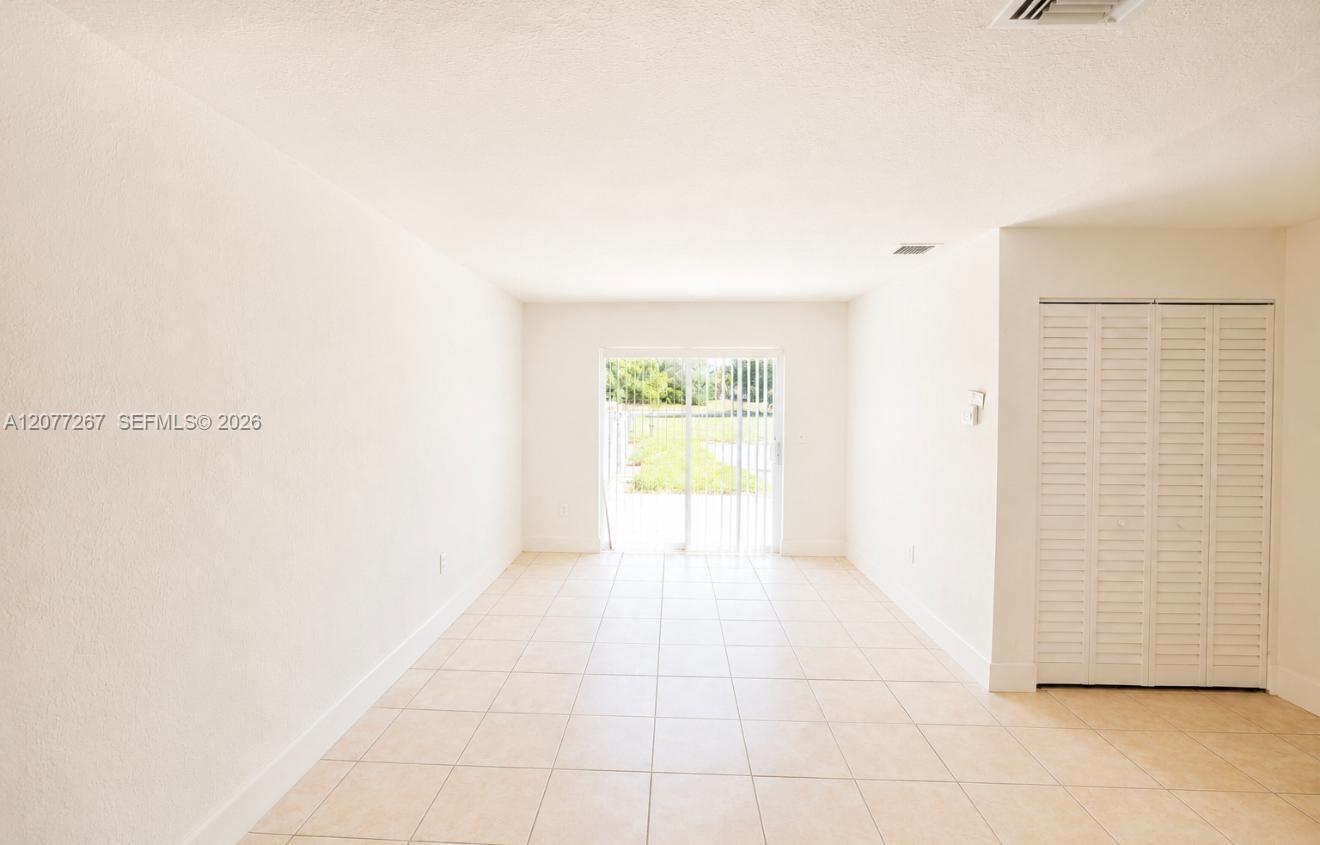 20674 NW 38th Ave, Miami Gardens FL 33055 photo 4