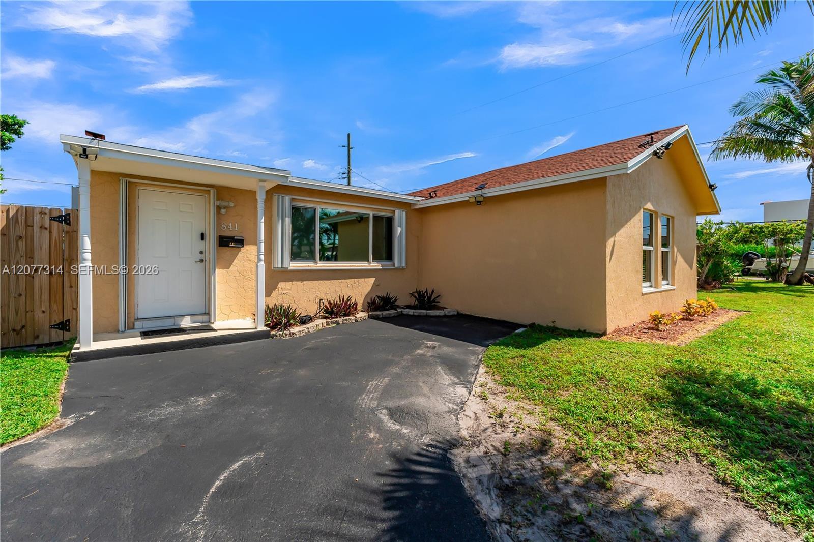 841 NE 59th St, Oakland Park FL 33334 photo 3