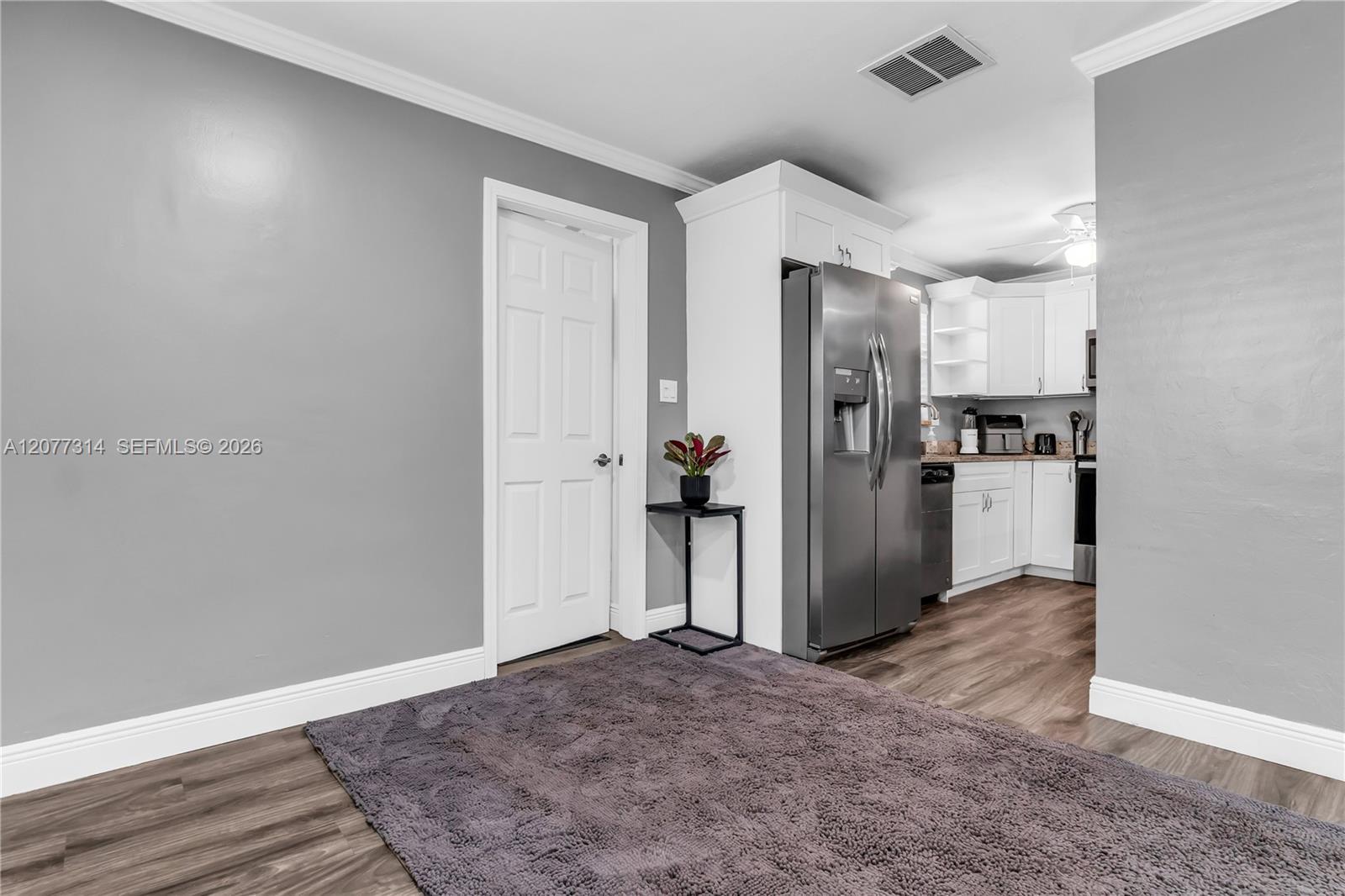 841 NE 59th St, Oakland Park FL 33334 photo 5