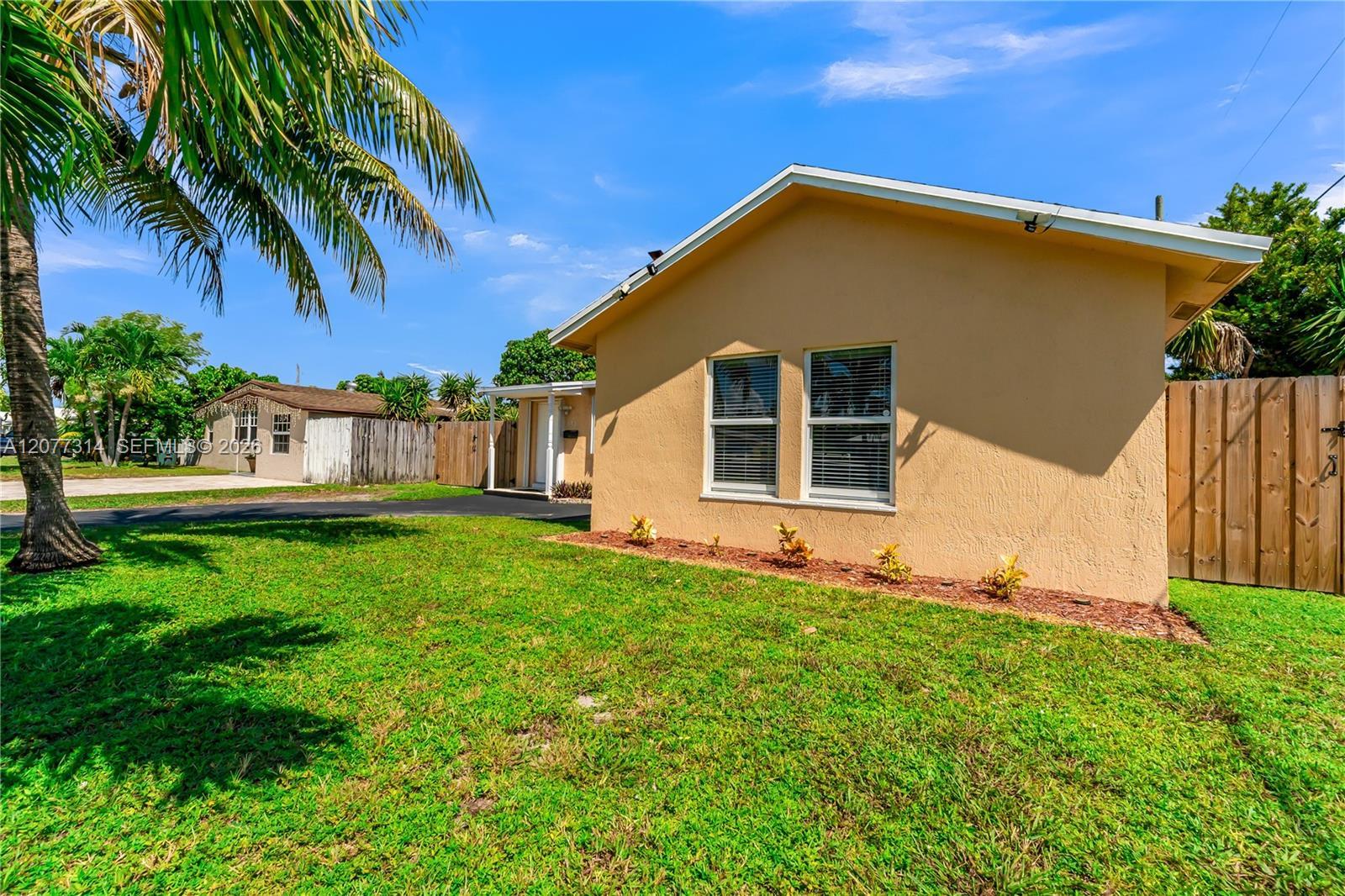 841 NE 59th St, Oakland Park FL 33334 photo 4