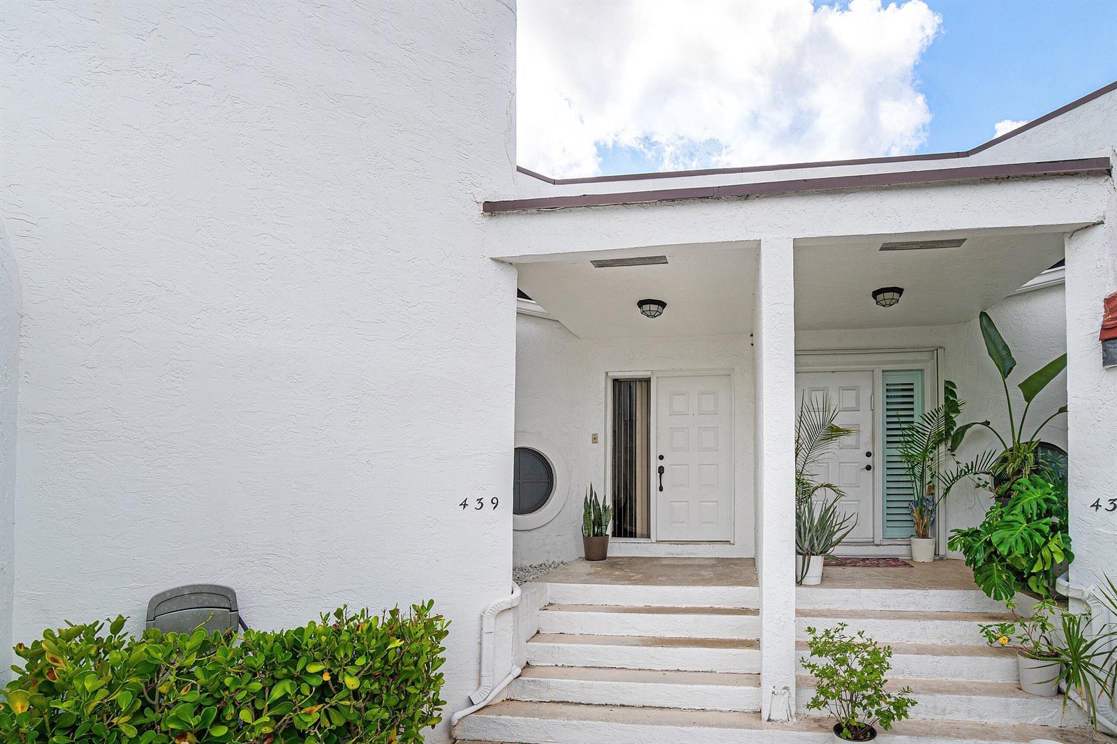 439 NW 36TH Avenue, Deerfield Beach FL 33442 photo 2
