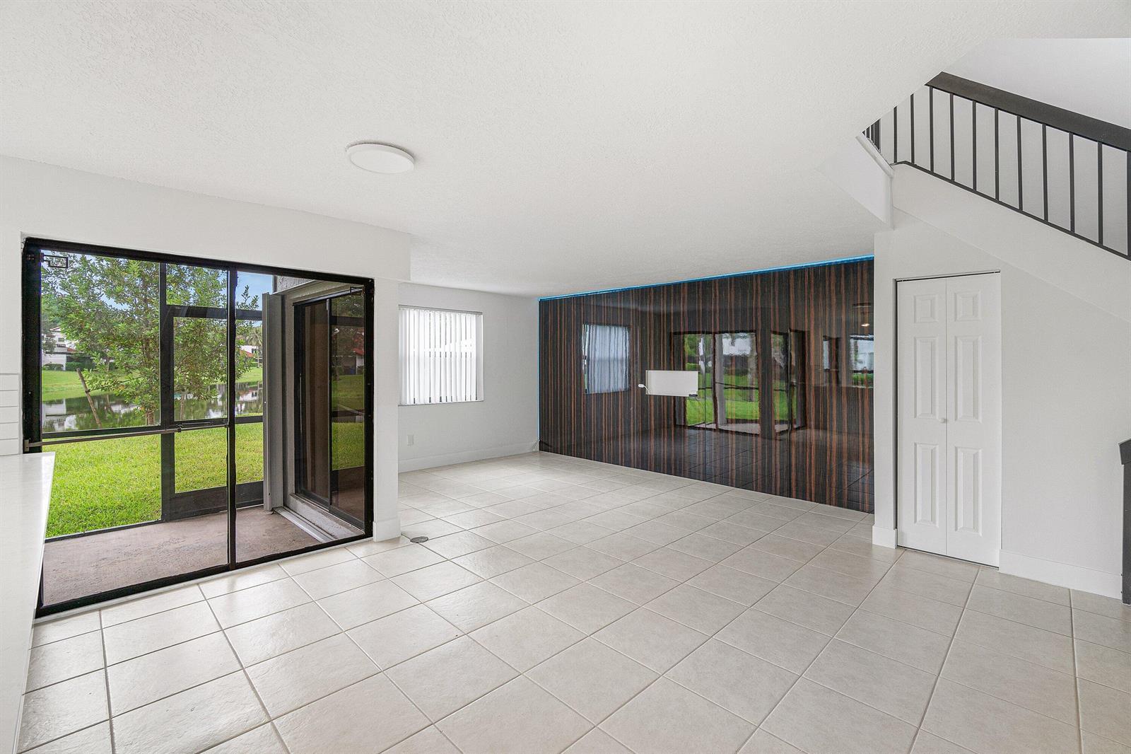 439 NW 36TH Avenue, Deerfield Beach FL 33442 photo 4