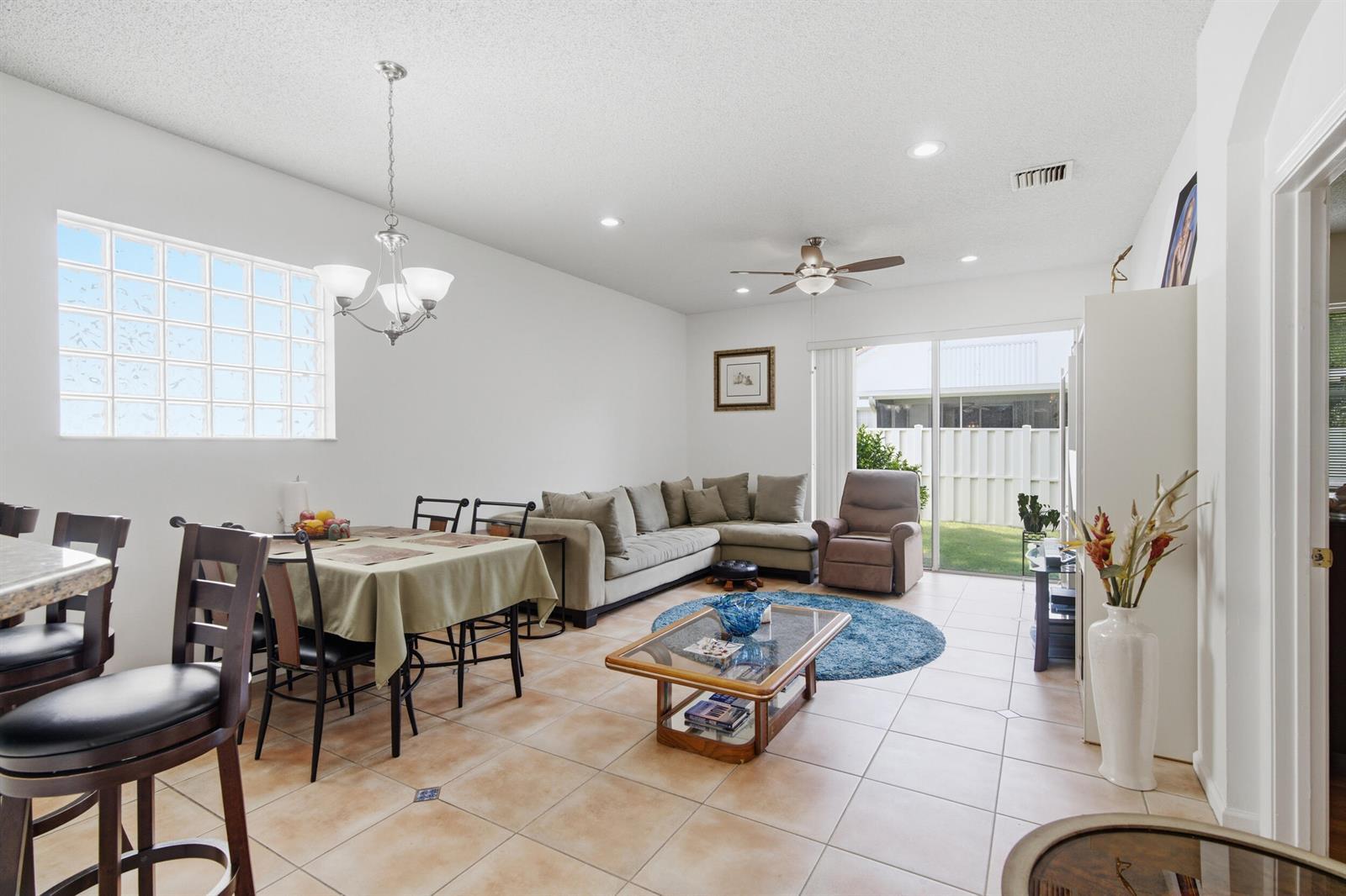 4801 NW 20TH Place, Coconut Creek FL 33063 photo 2