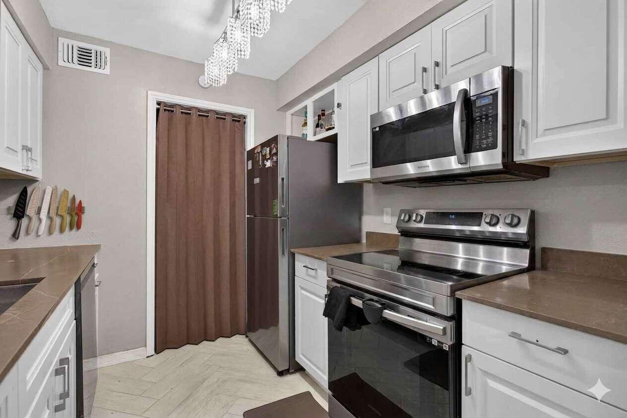 2300 NW 33RD Street # 904, Oakland Park FL 33309 photo 5